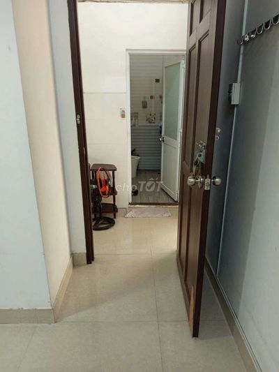 Cho thuê phòng tầng trệt Chung cư K26