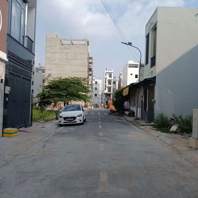 6 tỷ 200 thương lượng, nhà mới 5 tầng, đường 10mét, dt: 4× 13