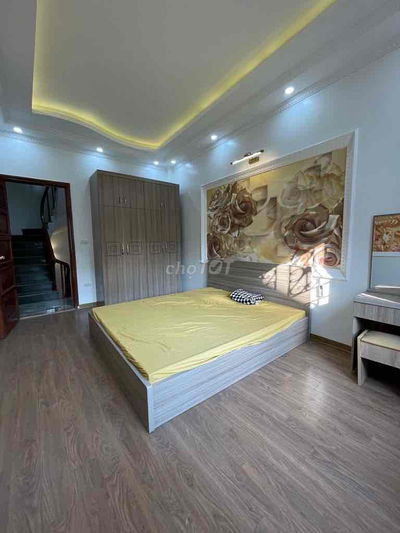 BÁN NHÀ NGÕ 211 BÁT KHỐI 32m2-5 TẦNG- GẦN AEON 7,5 TỶ