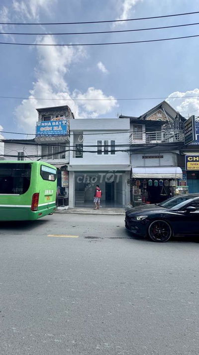Nhà bán mặt tiền Võ Văn Vân