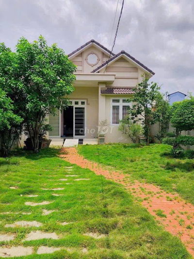 CHO THUÊ NHÀ VƯỜN FULL NỘI THẤT 3PN- HẺM XE HƠI GIÁ TỐT PHƯỚC THÁI