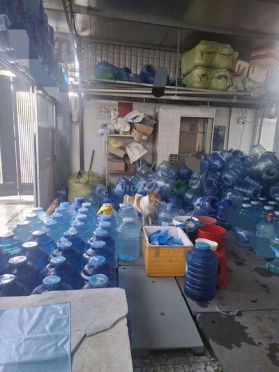 Sang nhuong xuong san xuat nuoc dong binh