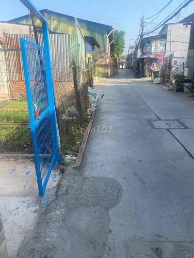 Nhà ngói xưa mát