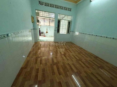 nhà 3 PN sân xe rộng, 70m2