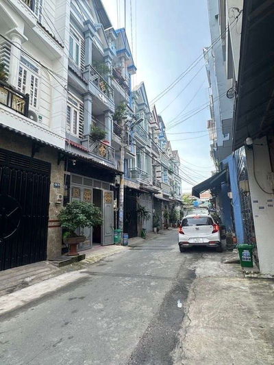 Khu VIP, HXH tránh HT13, khu phân lô đồng bộ dân trí cao, giá  5,8 tỷ