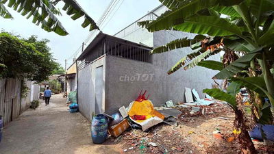 Đất 122,8m2(ngang 8m) gần chợ Dĩ An 1