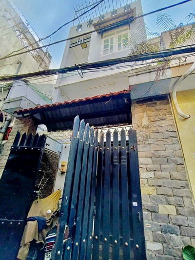 Nhà 4 Tầng Sân Thượng Hẻm Xe Hơi Quẹo Phát tới nhà 5.85 tỷ_Giá Tốt