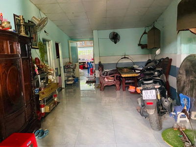 Bán nhà gần chợ Nguyễn Văn Quá, 120m2, hẻm xe hơi, 4.5 tỷ