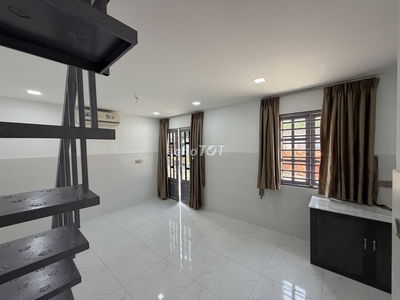 Nhà hẻm xe hơi, Nguyễn Xí,40m2,2 tầng  (8tr/th )