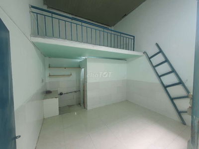 Phòng tro 16m ngay trường lê thị trung .gần chợ bình phước b