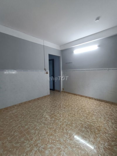 PHÒNG TRỌ QUẬN 10 KẾ BÊN KHU VUI CHƠI TÔ HIẾN THÀNH