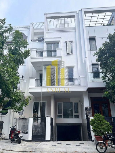Villa Văn Phòng Hầm 3 Lầu Trống Suốt Thang Máy, Nhà Mới - Giá 70 Triệu