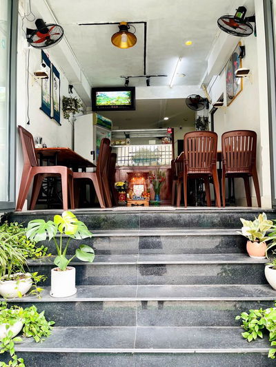 MẶT BẰNG GIÁ RẺ ĐƯỜNG LỚN, có Toilet riêng