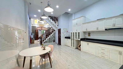 Nhà nguyên căn. Hẻm xe tải. Hình thật 100%. Phù hợp ở. SPA. VPCTy,…