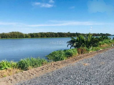 2200m2 mặt tiền sông Vàm Cỏ - 1ty9/ công
