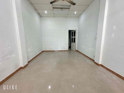 nhà cấp 4 - Sân đậu oto - Tiện ở - làm vp - Kinh Doanh ONL