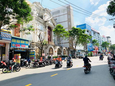 Bán nhà MTKD hẻm 414 Tân Kỳ Tân Quý, DT 5.5x24m, cấp 4, Giá 13,9 tỷ