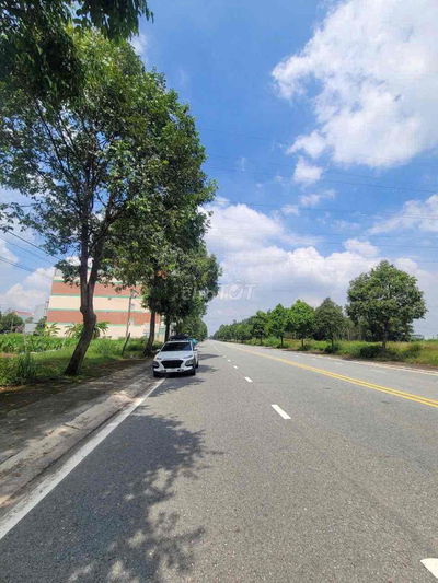 Bán 2 lô đất MT Kinh doanh chính LÊ LỢI trên trục Trung Tâm Hành TPM