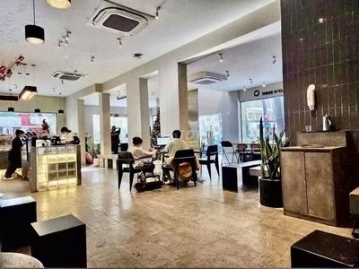 Mặt tiền Quận 3. NGANG 25m. Mở phòng khám. Trường học. Nhà Hàng....