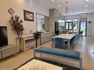 Nhà Biệt thự full nội thất Phố Đông Nguyễn Thị Định 1 Trệt 2 Lầu 6x20m