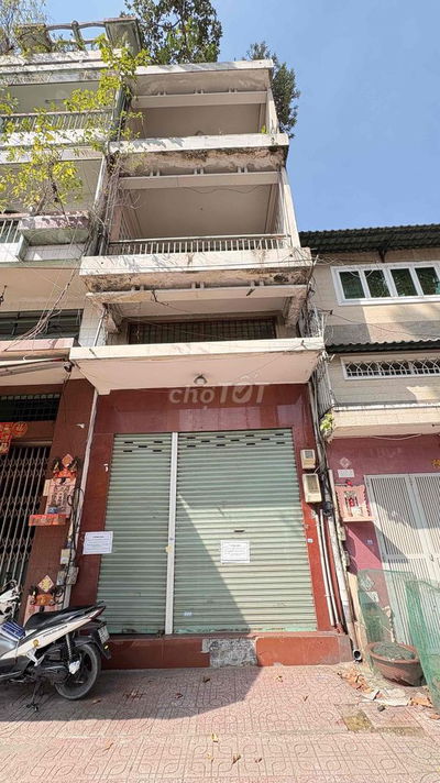 Nhà nguyên căn mặt tiền Tạ Uyên (kinh doanh tự do) vỉa hè 6m