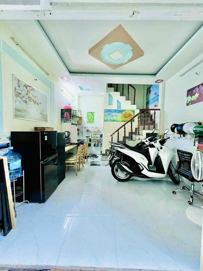 bán nhà dt 4x6 2 lầu đồng sở hữu gpxd đất thổ cư 10O%