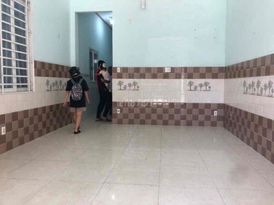 Nhà Cấp 4 - 100M2 - Sân Đậu Oto - 1PN - Hẻm 7M