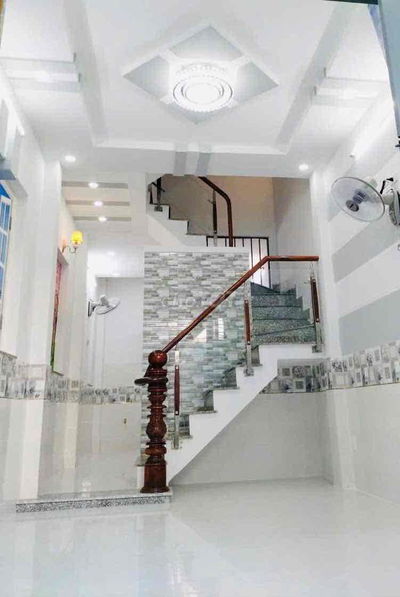 nhà đẹp giá rẻ nhiều phòng vị trí hiếm làng xóm thân thiện