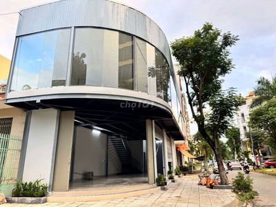 🛑 CHO THUÊ NHÀ 2 TẦNG LÔ GÓC 2 MẶT TIỀN: THÔNG SUỐT