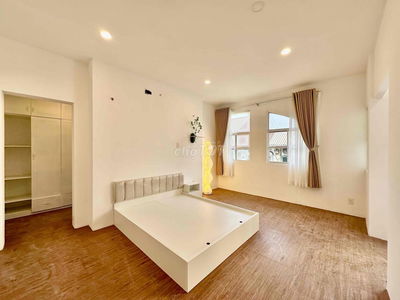 Căn hộ 1 Phòng ngủ 40m2 Gần Vòng Xoay Nguyễn Tri Phương Quận 10