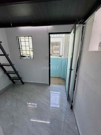 Phòng mới 100% Bạch Đằng P.2 ( Phòng mới sát sân bay )