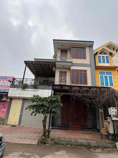 Cho thuê nhà ở nguyên căn full nội thât khu CNC hoà lạc, fpt,metro,...