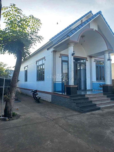 Chính chủ cần bán nhà mới mái thái Xuân Phú Xuân Lộc