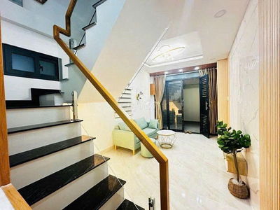 Nhà đẹp khu Lê Văn Sỹ, Nguyễn Trọng Tuyển - (3.2mx9.5m)x 3 tầng BTCT