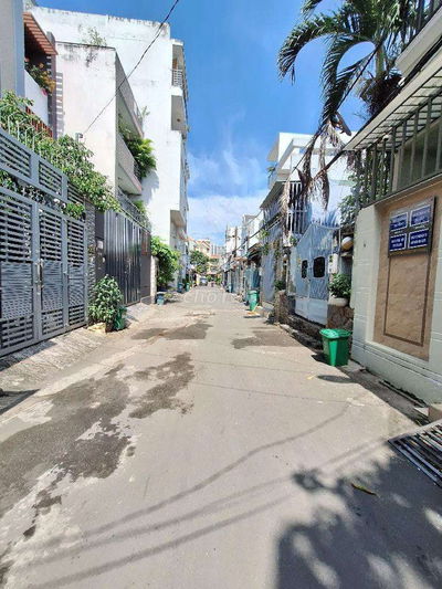 BÁN NHÀ NGỘP Q7 _HXH_62m²