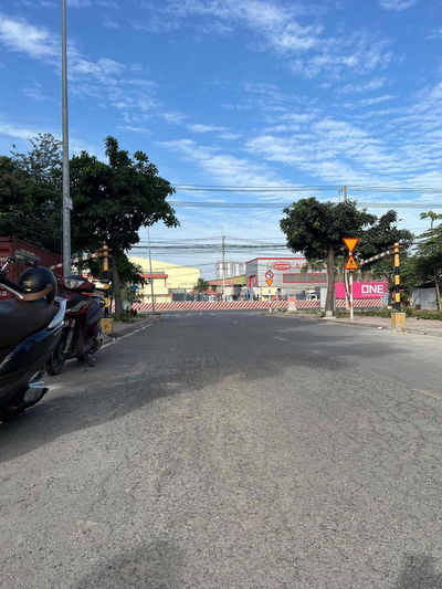 Nhà phố buôn bán kinh doanh làm văn phòng đại diện