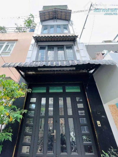 Bán nhà đường Nguyễn Kiệm(PN) - 31m2 - 4 Tầng 3PN 3WC - Sổ nở hậu nhẹ