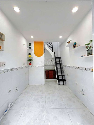 SIÊU PHẨM NHÀ BÌNH TÂN,NHỎ 2 TẦNG,HẺM XE HƠI THÔNG,SHR NHỈNH 1 TỎI