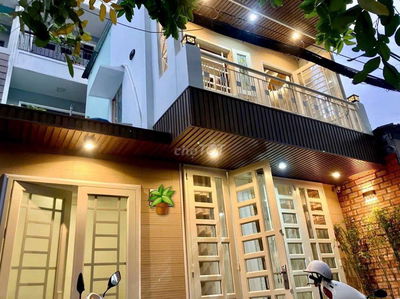 Nhà Nguyễn Văn Lượng - Gò Vấp - Hẻm xe tải đường nhựa, 4pn, 2wc