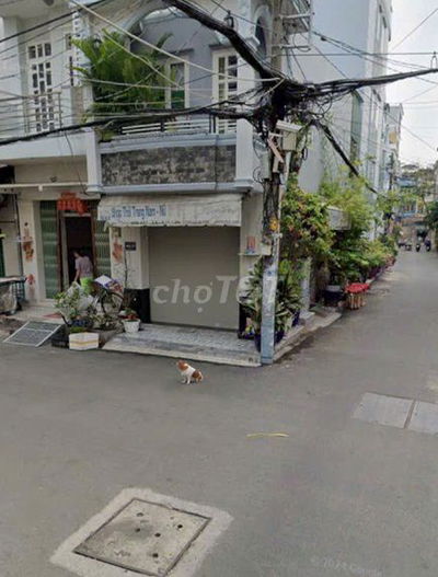 Nhà 2 mặt tiền, 2pn, hẻm xe hơi, khu vực Phường Bình Thới.