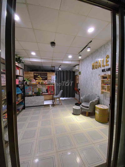 (CHÍNH CHỦ ) Cho thuê nhà Nguyên căn Nguyễn Văn Lượng Ngay công viên