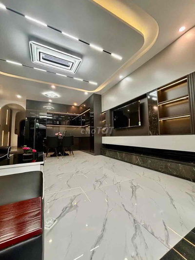 Nhà 2 tầng gần biển ,không gian sống đẳng cấp -giá tốt