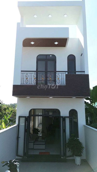 BÁN NHÀ XÂY MỚI , 1 TRỆT 1 LẦU , TẶNG KÈM  NỘI THẤT MỚI
PHƯỜNG PHÚ HOÀ