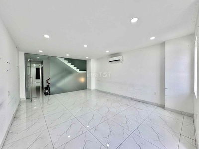 CHO THUÊ NGUYÊN TẦNG 1 CITYLAND 100M2 LÀM VĂN PHÒNG