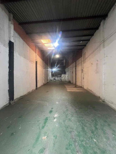 Cần cho thuê nhà 6 x 25m trống suốt điện 3f giá 16tr TL.