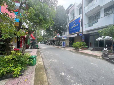 BÁN NHÀ 1 TRỆT 2 LẦU KINH DOANH KHU DÂN CƯ PHÚ GIA TRẢNG DÀI 5 TỶ 950