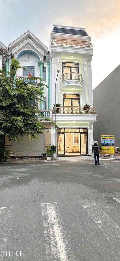 BÁN NHÀ TÂN CỔ ĐIỂN HIỆN ĐẠI  FULL NỘI THẤT P. An Phú. Tp Hồ Chí Minh