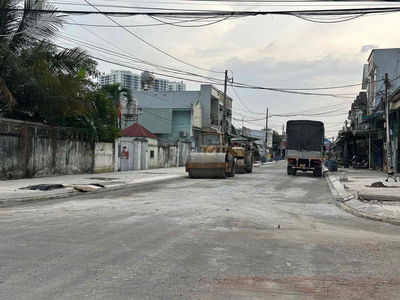 LÔ ĐẤT NGANG 9m D1 KDC THUẬN GIAO ĐANG LÊN NHỰA GIÁ CỰC TỐT