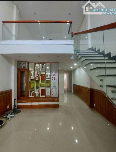 BÁN NHÀ MÊ LỬNG ĐƯỜNG 5M5 LỀ 3M PHAN PHU TIÊN CÁCH BIỂN 100M GIÁ CHỈ 6 TỶ 4