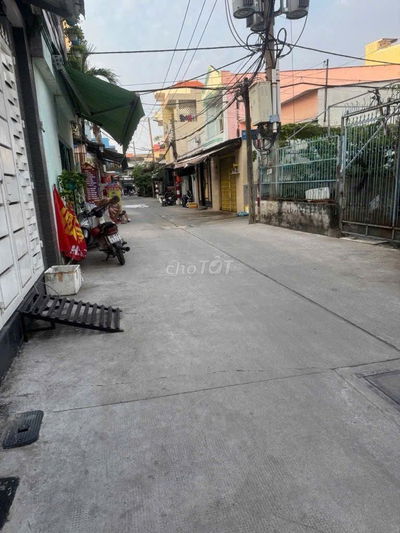 BÁN NHÀ 1 XẸT ĐƯỜNG THẠCH LAM QUẬN TÂN PHÚ